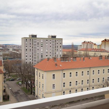 Pajger Apartman Egyetemvaros Pecs Exterior photo