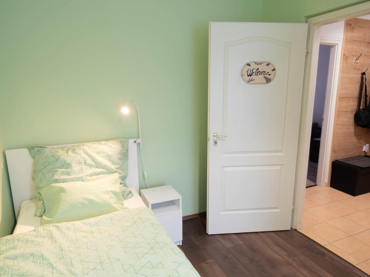 Pajger Apartman Egyetemvaros Pecs Exterior photo