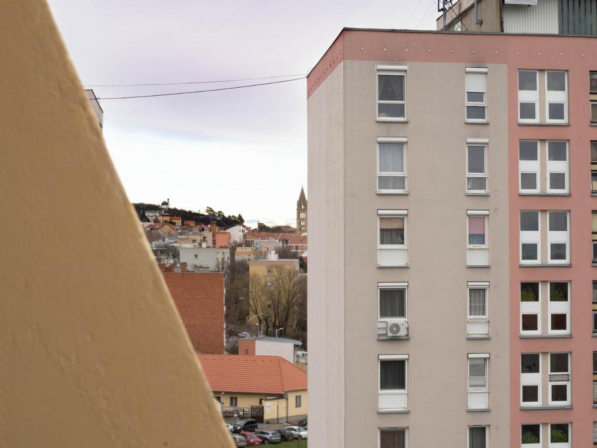Pajger Apartman Egyetemvaros Pecs Exterior photo